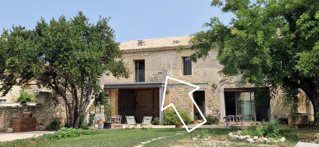 Appartement Dans Un Mas Provencal Renove Saint-Hilaire-d'Ozilhan Bagian luar foto