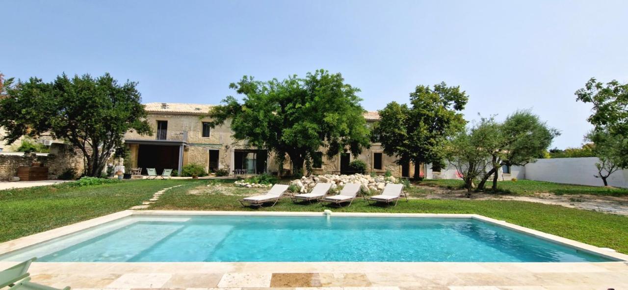 Appartement Dans Un Mas Provencal Renove Saint-Hilaire-d'Ozilhan Bagian luar foto