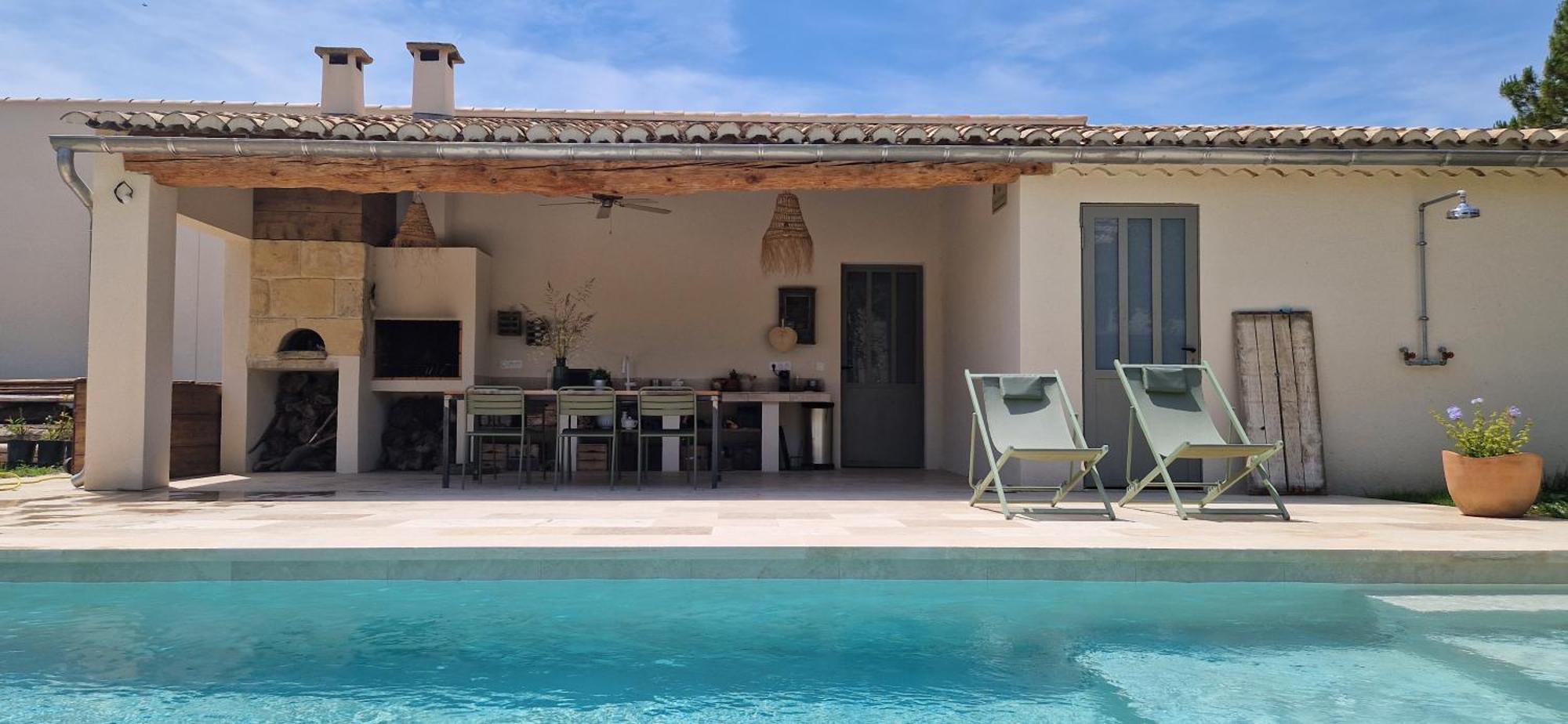 Appartement Dans Un Mas Provencal Renove Saint-Hilaire-d'Ozilhan Bagian luar foto