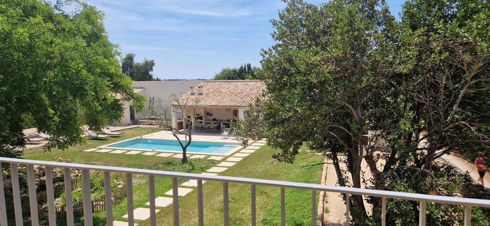 Appartement Dans Un Mas Provencal Renove Saint-Hilaire-d'Ozilhan Bagian luar foto